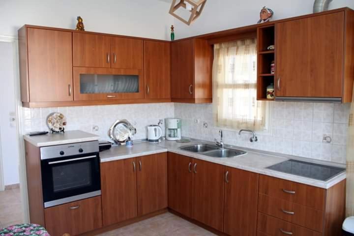 Elzahed Apartments Maestro Kímolos Eksteriør bilde